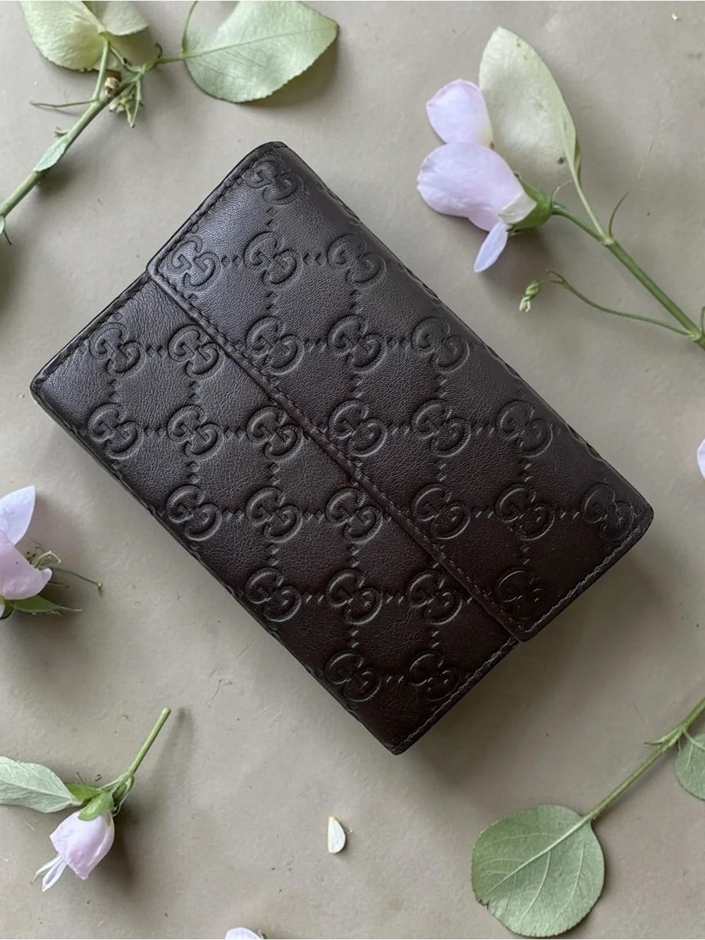 Gucci Chocolate Brown Embossed GG Leather Wallet - Picture 2 of 5